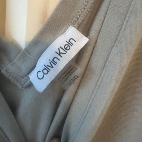 Calvin Klein romper - Picture 2 of 2